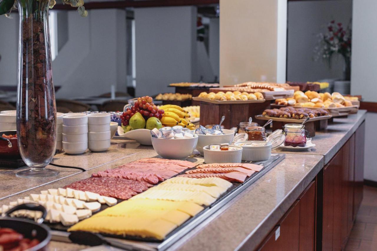 Monthez Hotel & Eventos Brusque Dış mekan fotoğraf